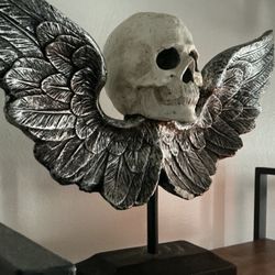 Skull With Wings Halloween Decor