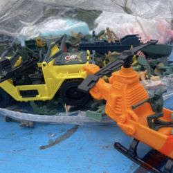 Army Toys 
