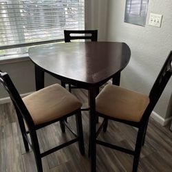 Triangle Pub Table With Chairs 