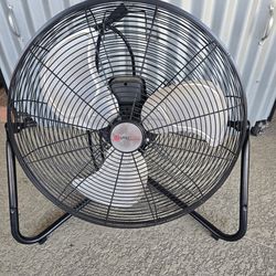 Utilities 20" 120-volt high velocity indoor black floor fan
