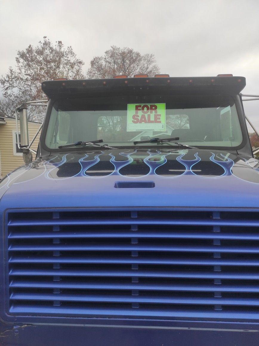 2001 international tow truck