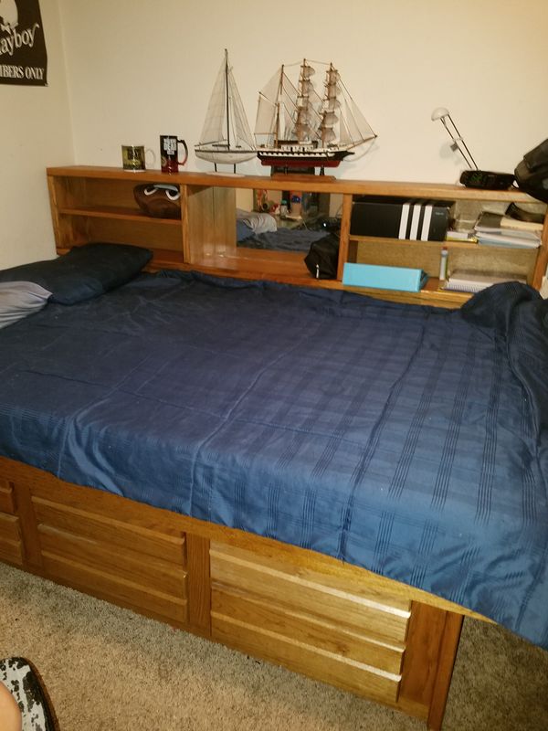 Oak Waterbed with drawers and storage for Sale in Milwaukie, OR OfferUp