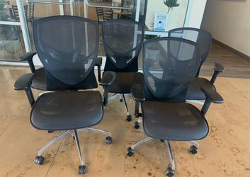 9to5 Seating Theory All Mesh  300 LB Office Chair, Full Synchro Control, Height & Width Adjustable and Pivot Arms