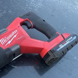 Sawzall Milwaukee Fuel M18 & Battery 3.0 HO
