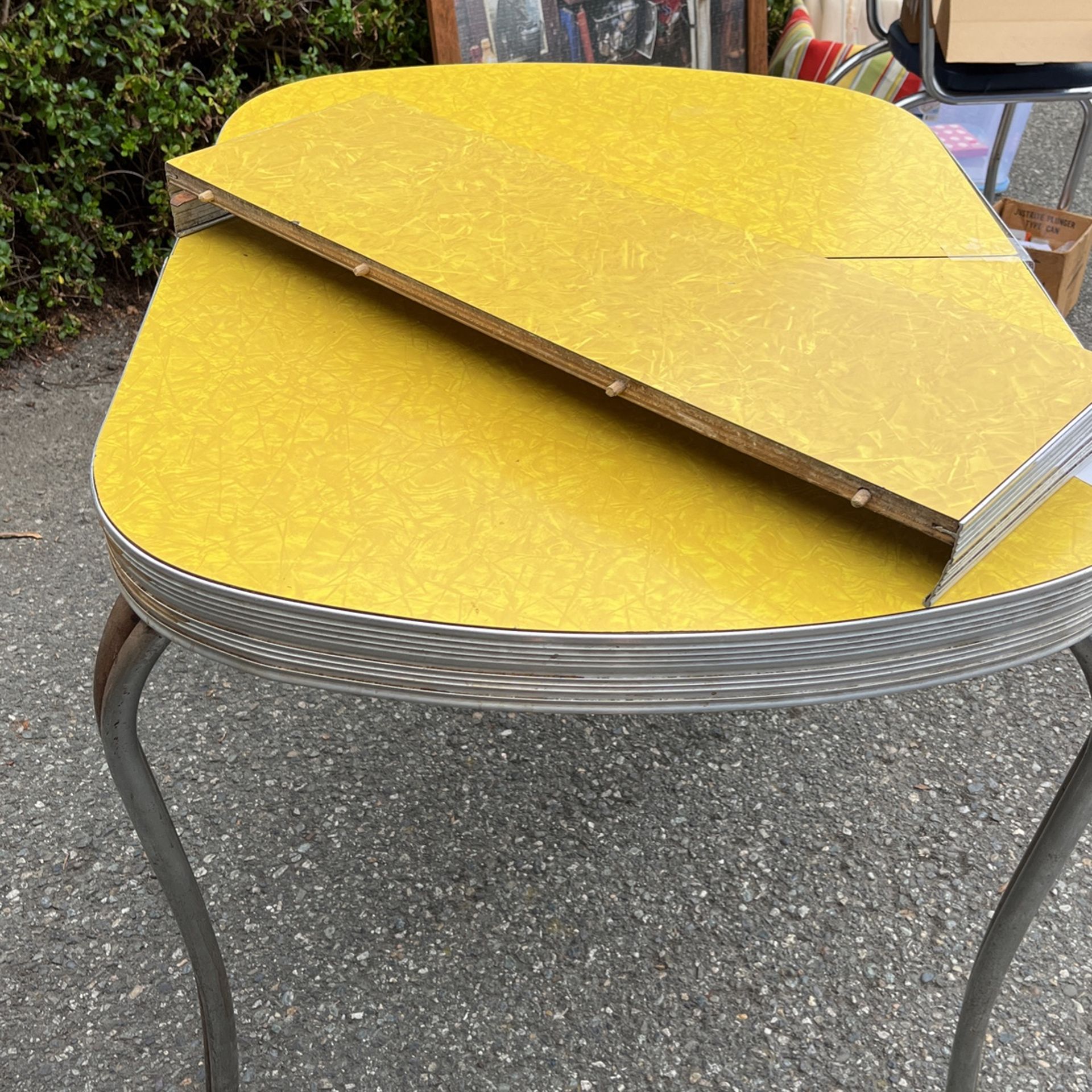 Vintage Formica Table for Sale in Oak Harbor, WA OfferUp