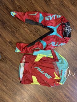 Alias Moto gear