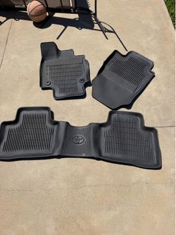 Rav4 Floor mats