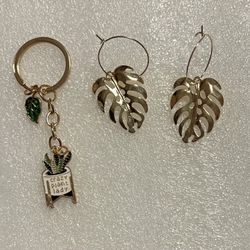 Plant Earrings And Keychain Set 