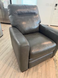 Electronic Recliner Chair