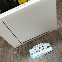Apple MacBook Air M2 15.3inch Laptop New -PAYMENTS AVAILABLE FOR AS LOW AS $1 DOWN - NO CREDIT NEEDED