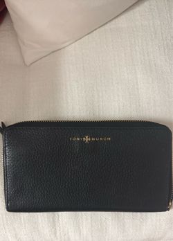 Tory Burch wallet