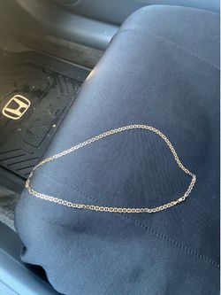 Man, gold chain