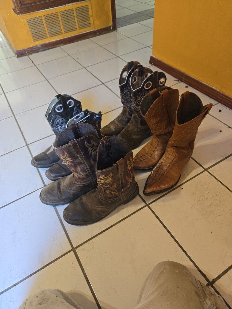 Used Boots Good Conditions 11 Size