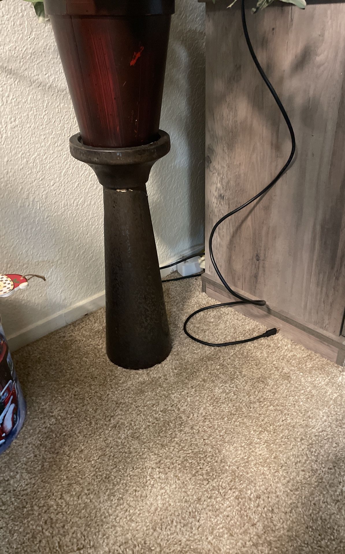 Tall Plant/vase Holder