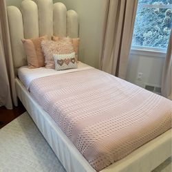 Velvet-upholstered Twin Bed