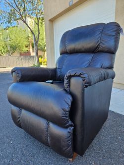 LAZY BOY PINNACLE POWER RECLINER CHAIR