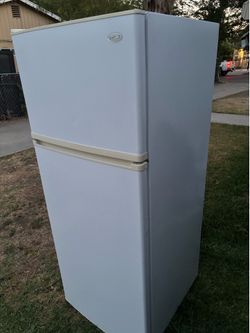 REFRIGERATOR SANYO