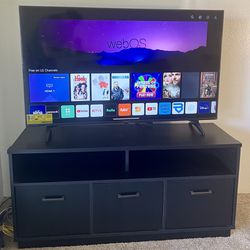 LG 50 Inch UHD 4K TV and TV Stand