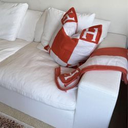 Cloud Puff Modular Performance Couch