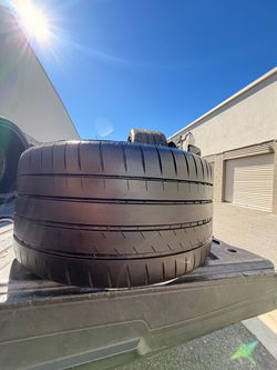 265/30/19 Michelin Pilot sport 4s 70-80% tread (1)
