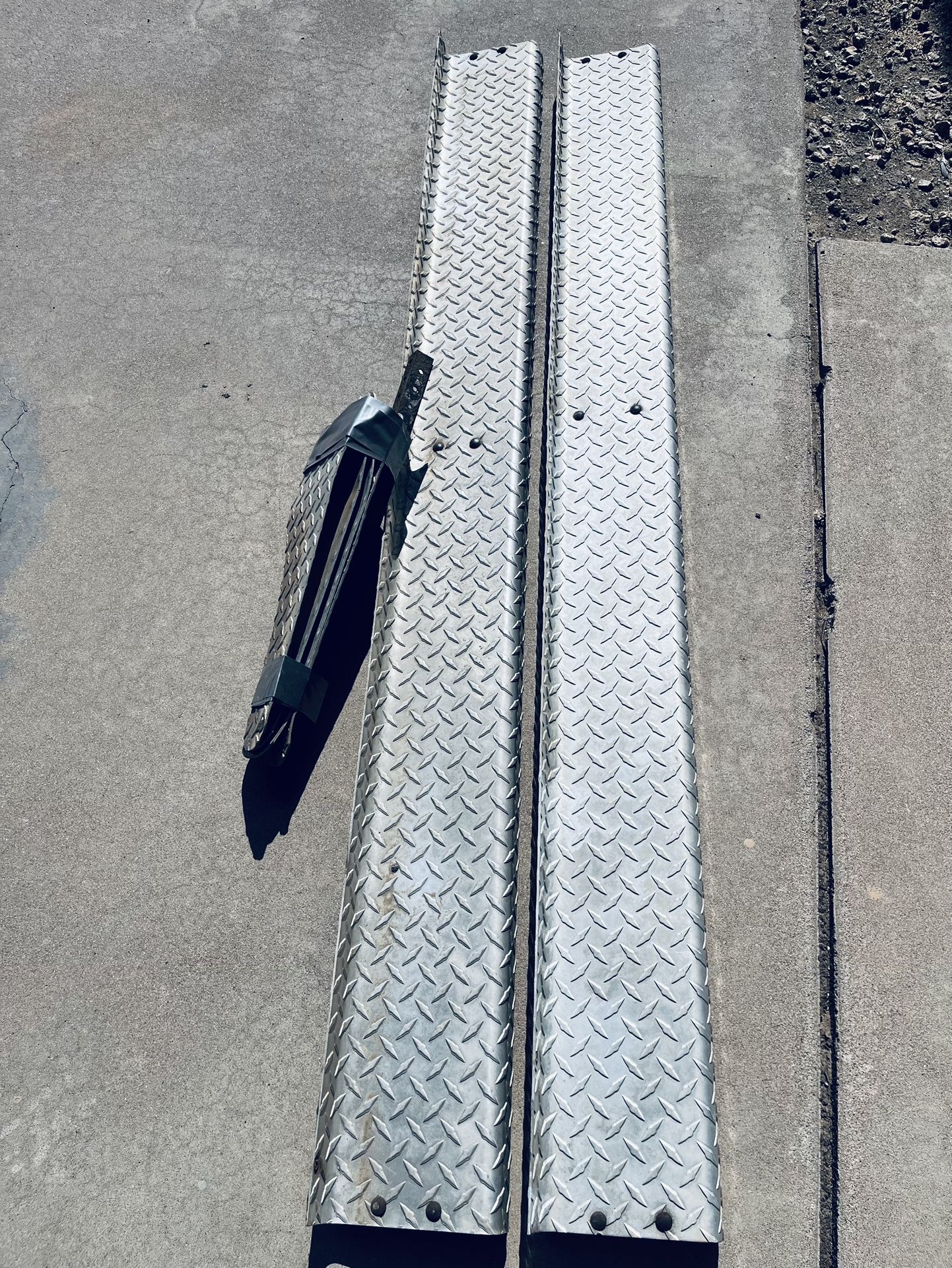 6ft- Diamond Plate Aluminum Running Boards - Chevy Blazer Or Similar