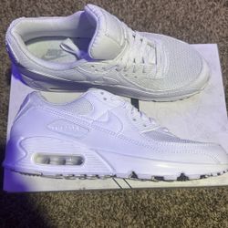 nike air maxes