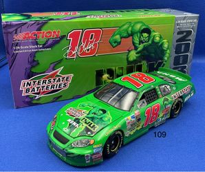 Action 1:24 Bobby Labonte #18 Interstate Batteries/ Hulk