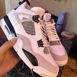 Jordan 4’s