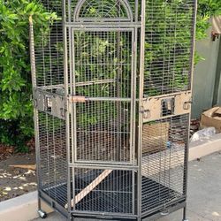 Extra Large Corner Parrot Bird Cage Seed Guard With Rolling Wheels 