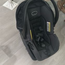 Evenflo Infant Car Seat With Base  Never Used 