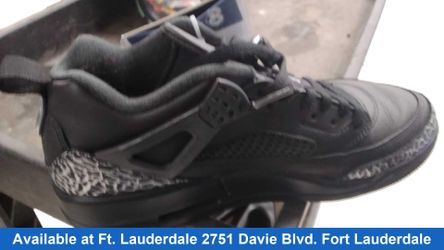 Jordan Iv2417-010 Black