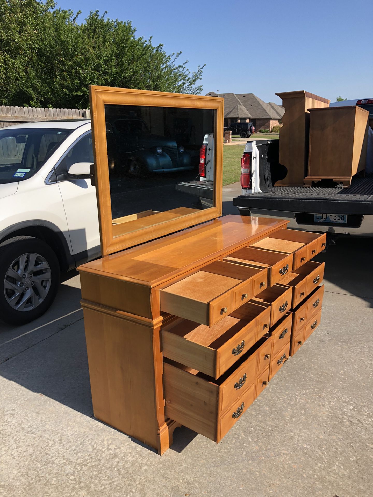 Beautiful MidCentury Solid Maple 9 Drawer Dresser with Mirror 