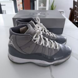 Size 9 - Jordan 11 Retro High Cool Grey (USED)