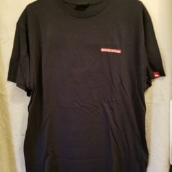 Mens L & XL Tshirts and Long Sleeved Shirts Excellent condition 