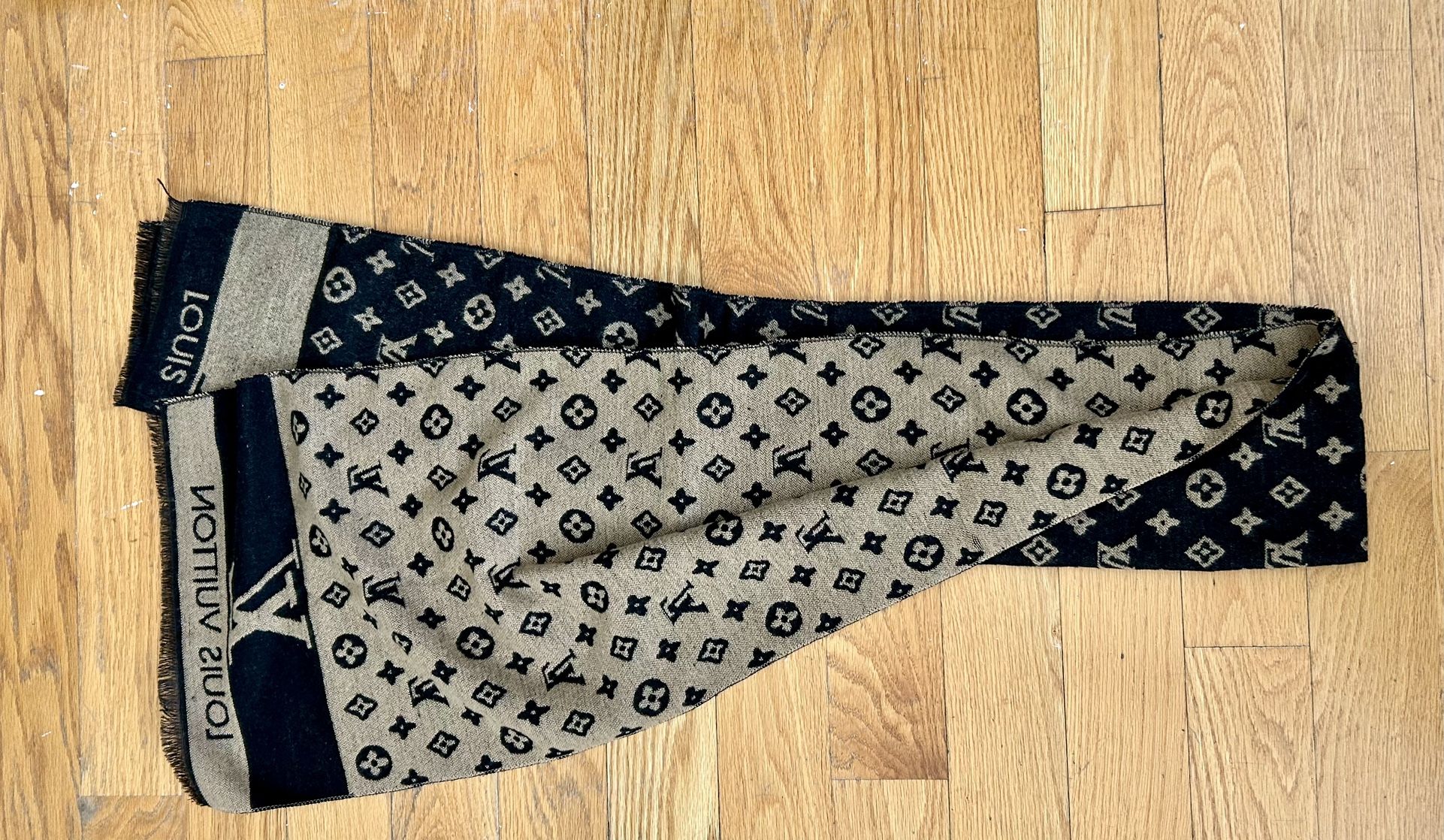 Louis Vuitton Scarf