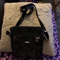 Baggallini crossbody bag