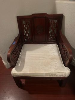 Oriental style chair
