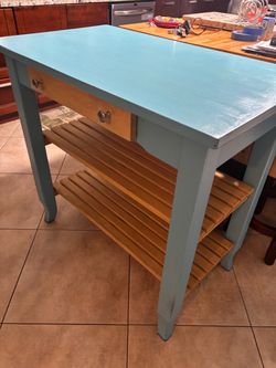 Kitchen island