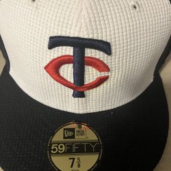Minnesota Twins Fitted Hat