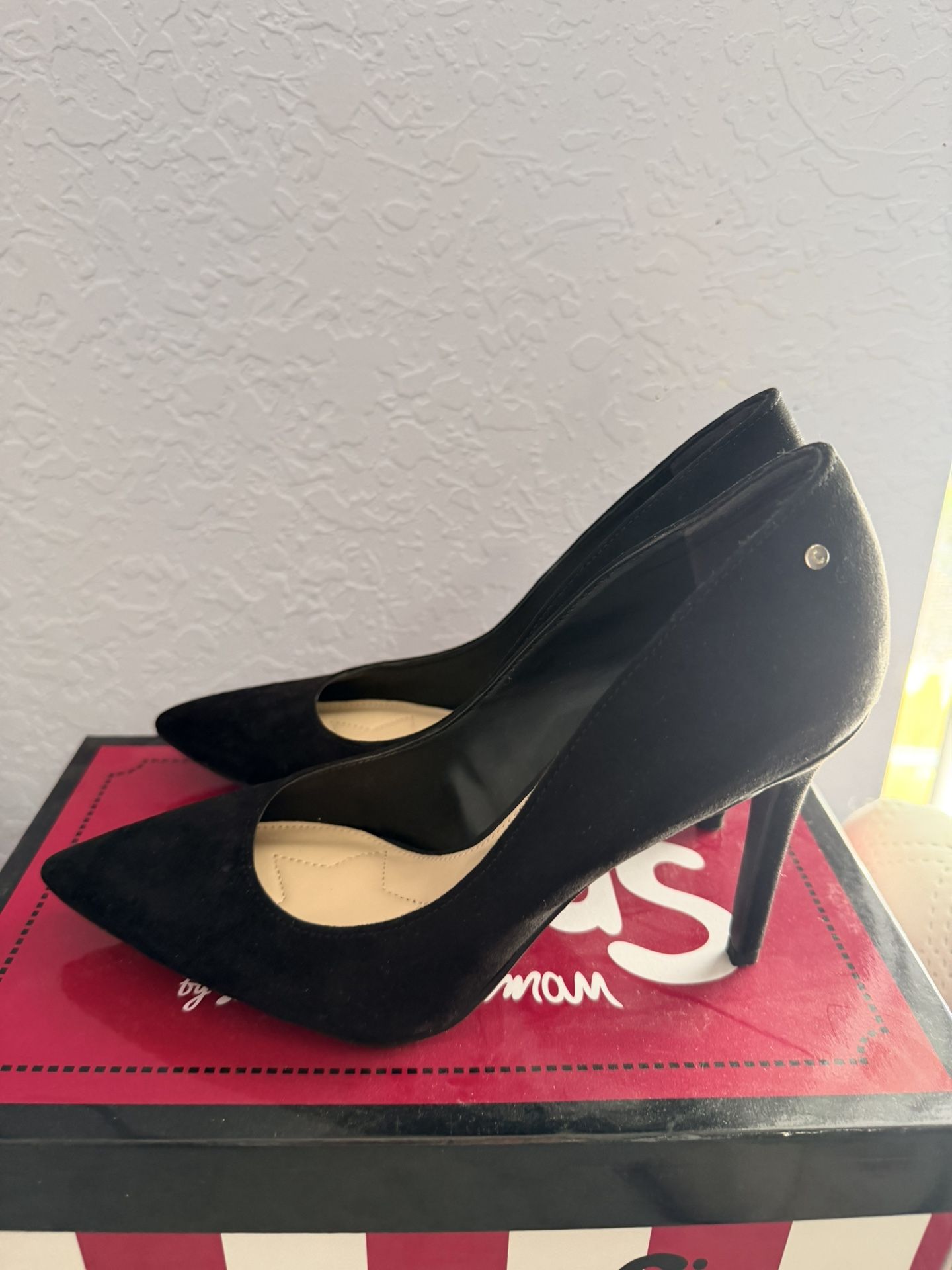 Black Pointed Heels Size 5.5