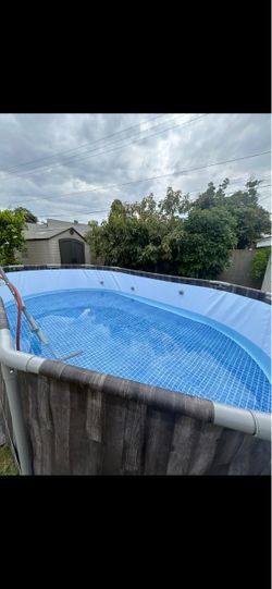 Above ground pool