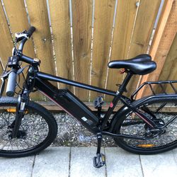 E-bike . KGK 30 mph. With Charger