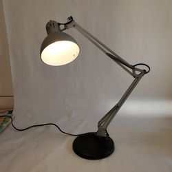 DESK LAMP