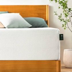 ZINUS 12 Inch Green Tea Essential Memory Foam Queen Mattress