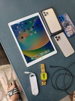 $800! Firm Not Penny Less. Gold Edition iphone 13 pro Max Unlocked 256GB gold Ipad pro 12.9 128GB apple watch 64GB Nike edition Or trade 1k item