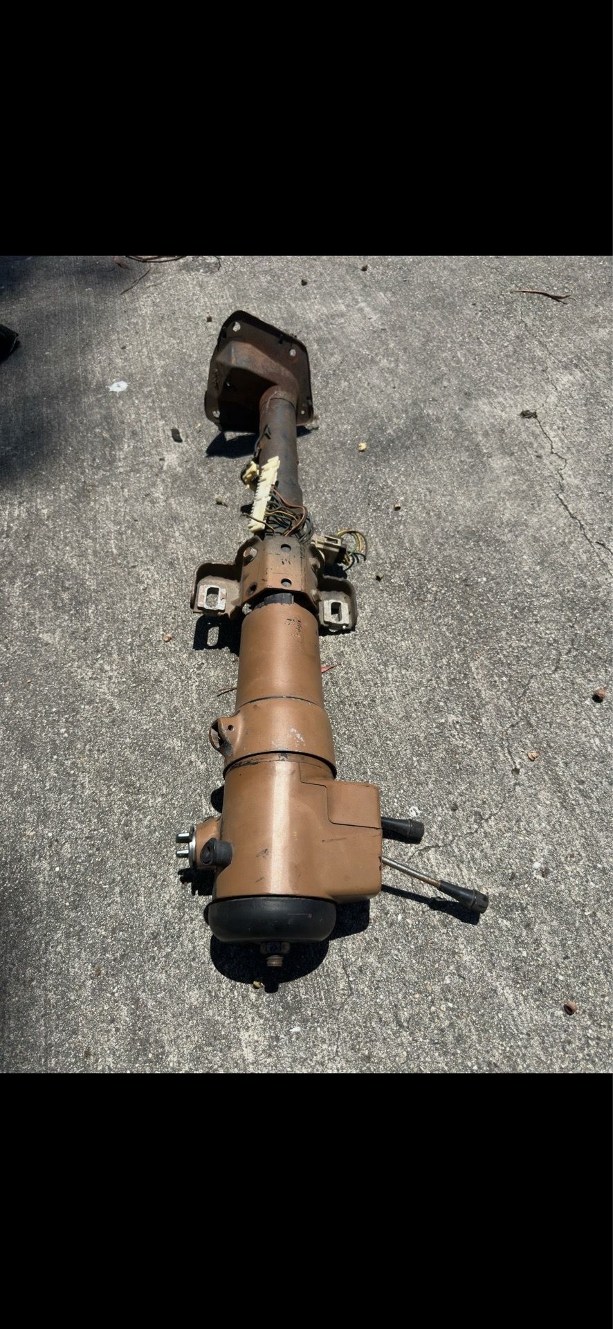 Gbody steering column