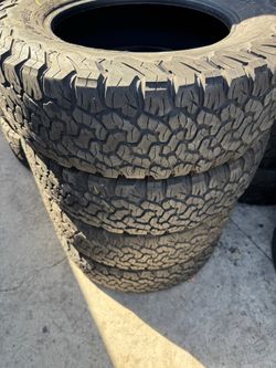 275/70r17 Bfgoodrich ko2 tires en excelentes condiciones de vida las 4
