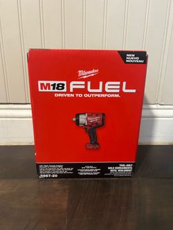 Milwaukee M18 Fuel 1/2 Impact Wrench with Friction Ring