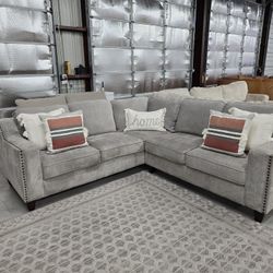 L-Shaped light gray couch 🚛 CAN DELIVER TODAY 🚚