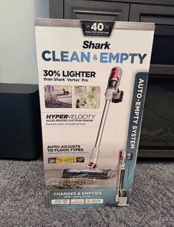Shark Clean & Empty New